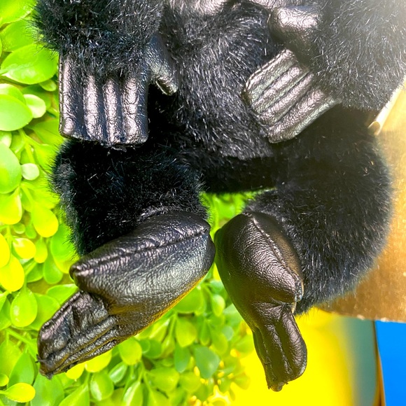 DISNEY STORE NWT VINTAGE 1990s MIGHTY JOE YOUNG BLACK GORILLA BEAN BAG PLUSH - Picture 7 of 13